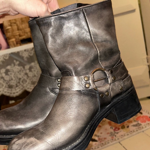 Leather B2 Riding Style Boot - Picture 3 of 4